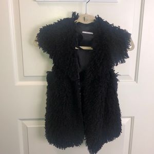 Super cute faux fur vest - with a bow!
